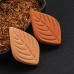 1pcs Leaf Design Premium Brown Sugar Keeper Saver For Keeping Moist Fresh Kitchen Gadgets Food Storage Containers for Restaurants